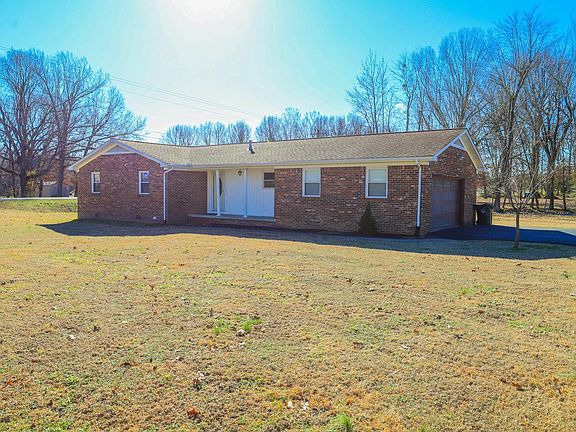 2nd image of 37 White Oak Ln