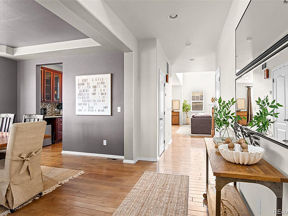 3rd image of 6678 Esmeralda Drive