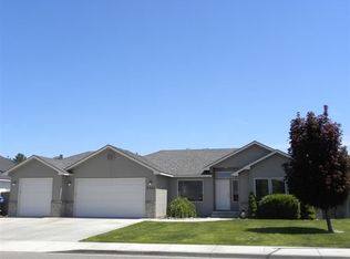 3321 S Lyle St, Kennewick, WA 99337