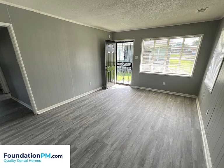 765 Marywood St — Photo 9