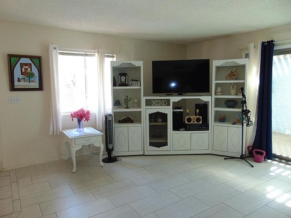 3rd image of 550 S Abrego Dr