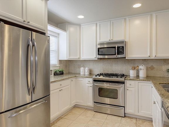 5th image of 865 Carlisle Way APT 101