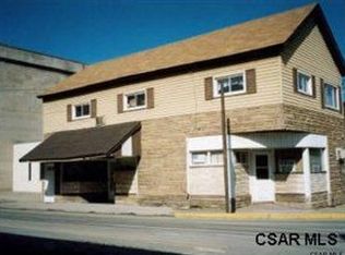 910 Roberts St, Nanty Glo, PA 15943