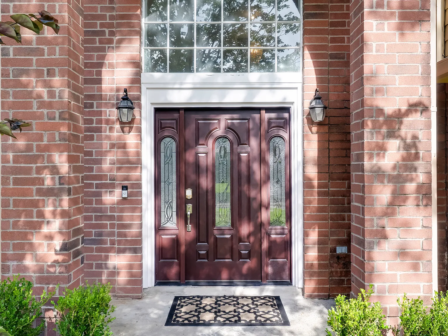 4 bed, 2.5 bath, 2579 sqft, $2,495 — Photo 3