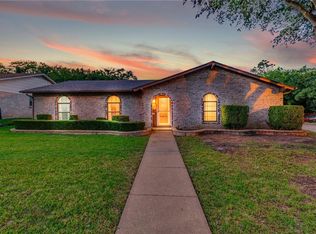 517 Durham Dr, Arlington, TX 76014