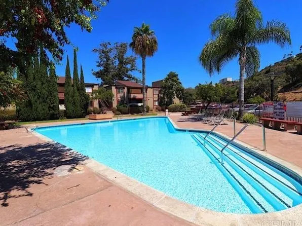 5483 Adobe Falls Rd Unit 8, San Diego, CA 92120