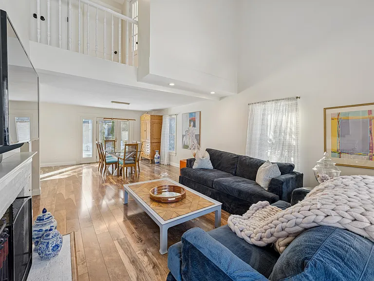 570 Hampton Rd #22 — Photo 5