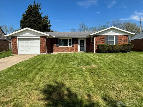 2975 Wyoming Dr, Xenia, OH 45385