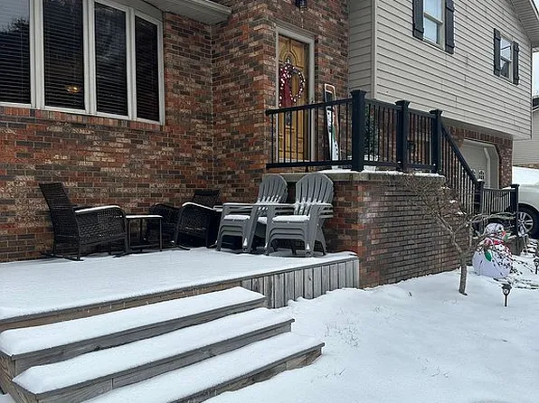 128 Hillcrest Dr, Pikeville, KY 41501