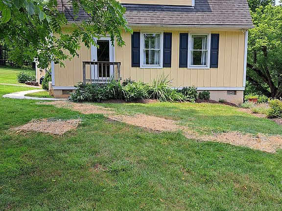 2nd image of 19475 Airmont Rd