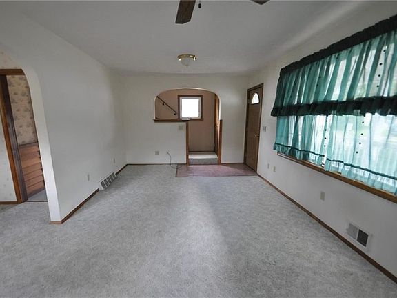 5th image of 329 Concord Ave