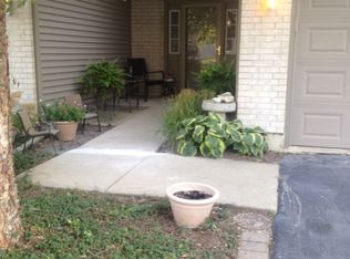 5263 Pebble Ln, Crystal Lake, IL 60012