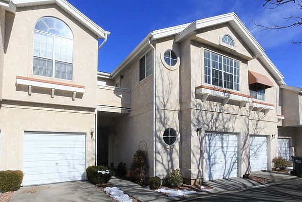 1st image of 1327 E Pantera Ln