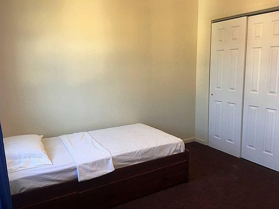 4th image of 6215 Almeda Ave #2