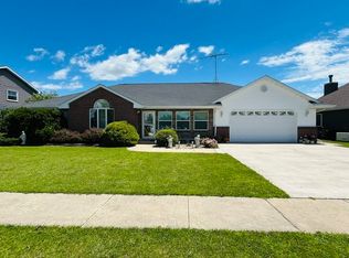 315 Coaler Dr, Coal City, IL 60416