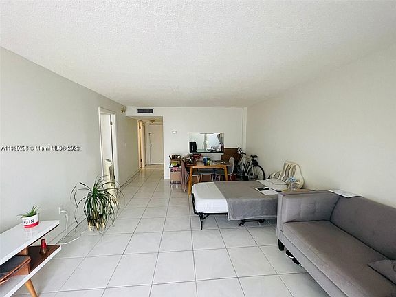 5th image of 9310 Fontainebleau Blvd APT 607