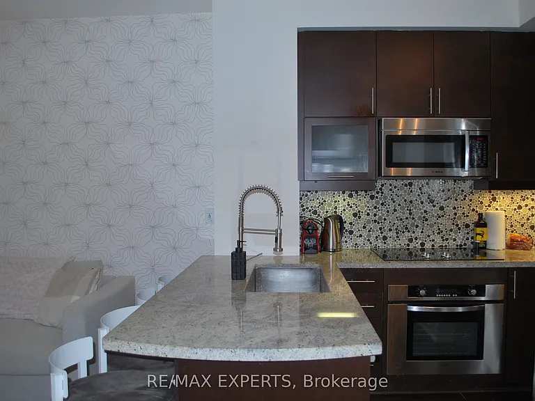 35 Balmuto St #803 — Photo 3
