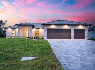 129 SW 21st Ln, Cape Coral, FL 33991