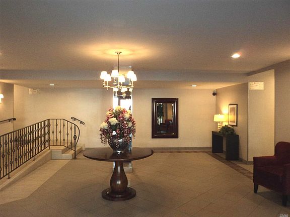 2nd image of 24120 Northern Blvd APT 4G