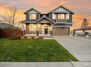 920 14th St SW, Puyallup, WA 98374