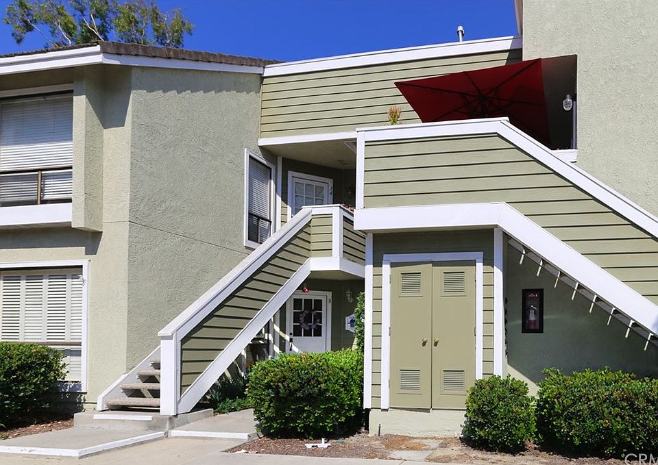 1st image of 8 Cambria Ln #44