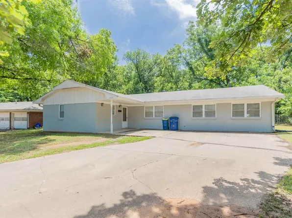 1223 W Preston Ave, Stillwater, OK 74075