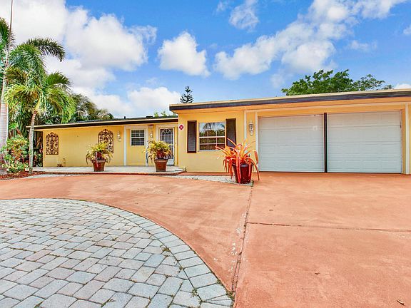 3rd image of 750 SE Prima Vista Boulevard
