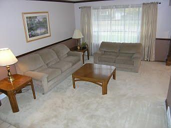 2nd image of 537 N Clarendon Ave