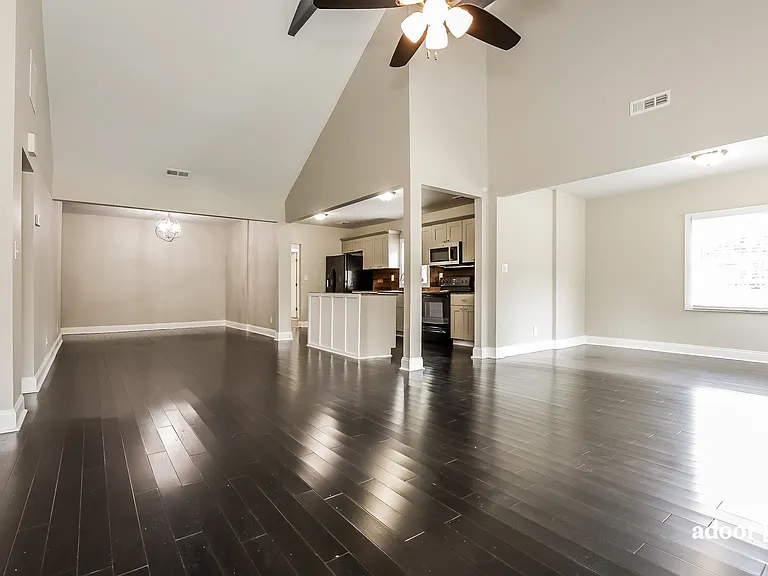 2931 Delmar Ln NW — Photo 5