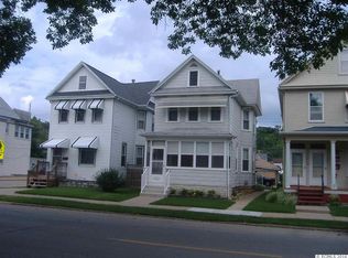 2850 Jackson St, Dubuque, IA 52001