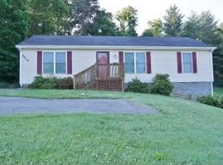 5512 Crescent Blvd, Roanoke, VA 24018