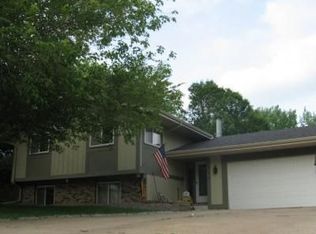 3870 Willow Heights Dr SW, Rochester, MN 55902