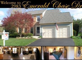 2983 Emerald Chase Dr, Herndon, VA 20171