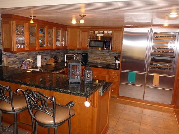 5986 Scenic LL kitchen 2_01212015