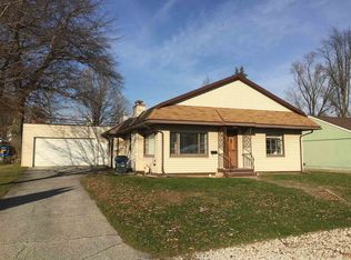 1004 Sycamore St, Plymouth, IN 46563