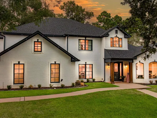 219 Hunters Cir, Longview, TX 75605