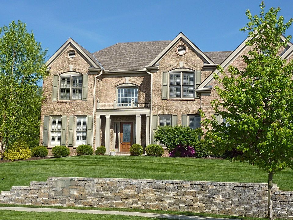 1st image of 930 River Forest Dr