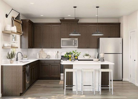5th image of 257 Parkwood Vista Way
