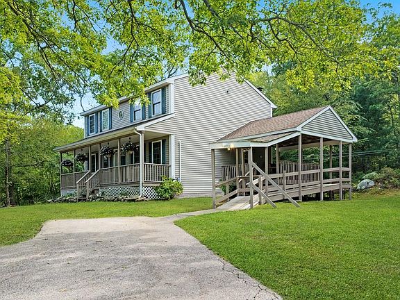 3rd image of 19 Muratore Ln