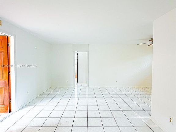 5th image of 1401 Grant St APT 3