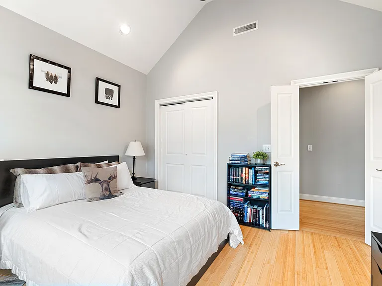 160 Park Pointe Cir #NA — Photo 36