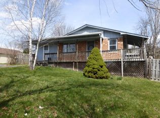 97 Strealy St, Lewisburg, WV 24901