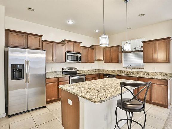3rd image of 2223 Richwood Pike Dr