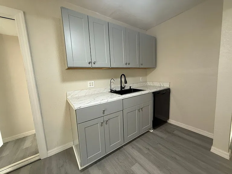 4010 Miramar Way S — Photo 15