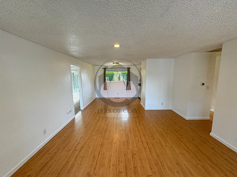 4934 Nina Ave SE — Photo 6