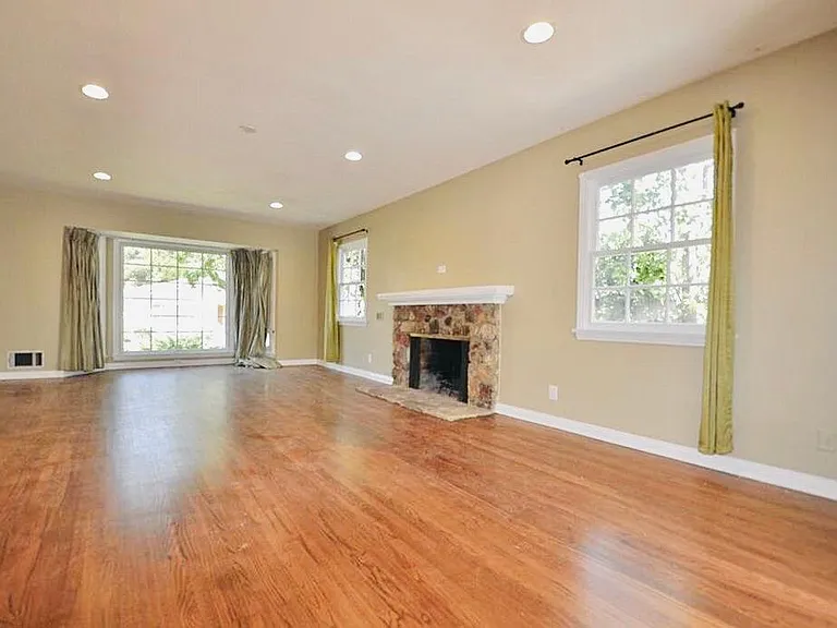 4490 Don Miguel Dr — Photo 3