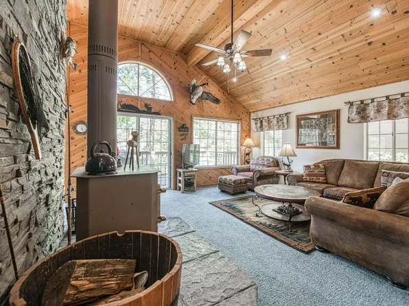 42153 Hemlock Ln, Shaver Lake, CA 93664