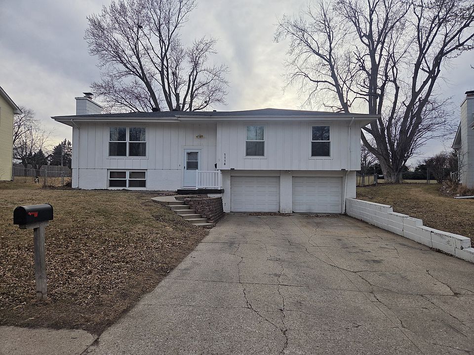 1st image of 1114 Parc Dr
