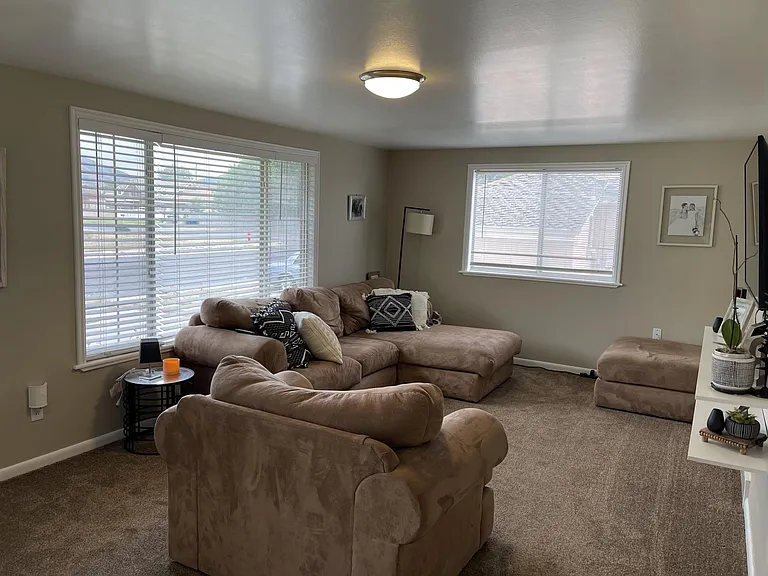 823 N 100 W #MAIN LEVEL — Photo 9