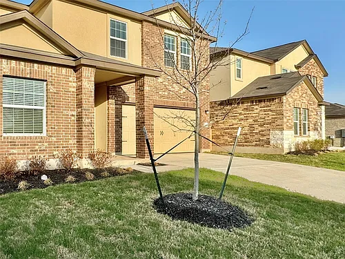 1316 Acorn Oak Dr Photo 1